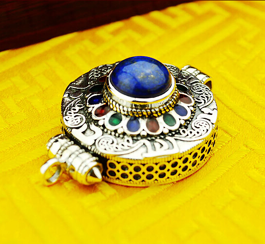 925 Silver Round Spinning Gau Box Pendant With Natural Lapis lazuli No Chain